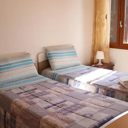 Wu Giada Oda ve Kahvaltı